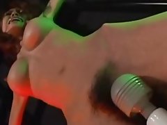 Petite asian vázané a pohrávali si